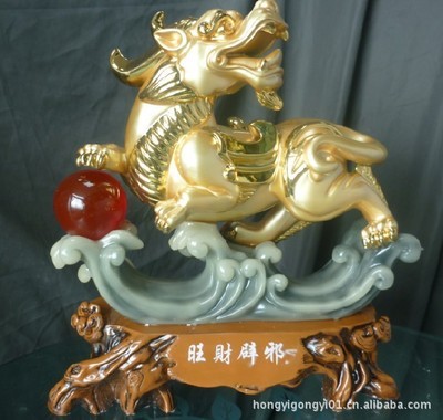 樹脂分水擺件 靈動美學(xué)的商務(wù)禮品新典范